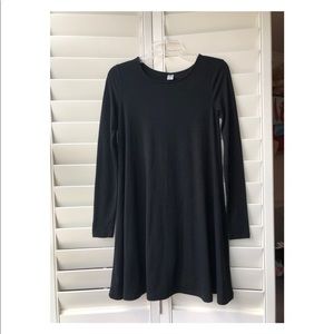 Old Navy basic black long sleeved dress